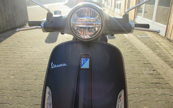 Gebrauchtmotorrad Vespa Primavera 125 - Bild 8