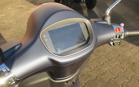 Gebrauchtmotorrad Vespa Primavera 125 - Bild 9