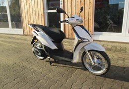 Neumotorrad Piaggio Liberty 50