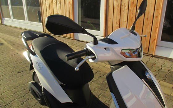 Neufahrzeug Piaggio Liberty 50 - Bild 15