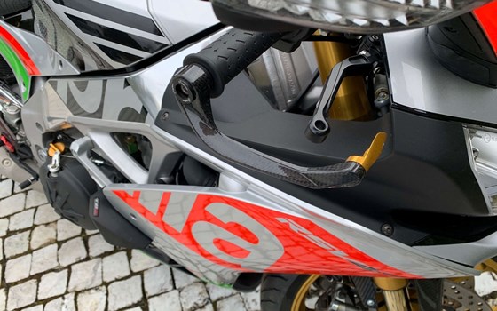 Gebrauchtmotorrad Aprilia RSV 4 Factory - Bild 15