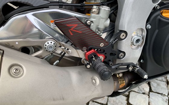 Gebrauchtmotorrad Aprilia RSV 4 Factory - Bild 8