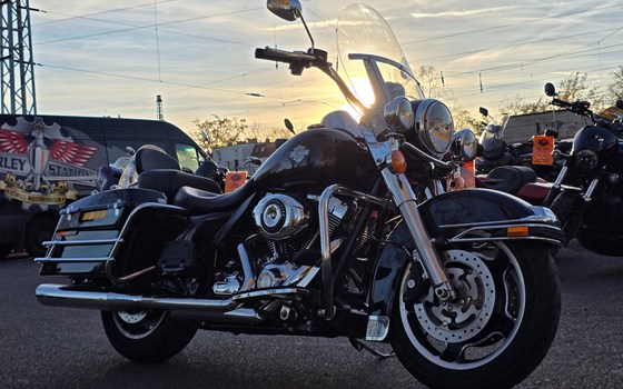 Gebrauchtmotorrad Harley-Davidson Road King Police FLHP - Bild 1