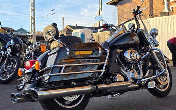 Gebrauchtmotorrad Harley-Davidson Road King Police FLHP - Bild 3