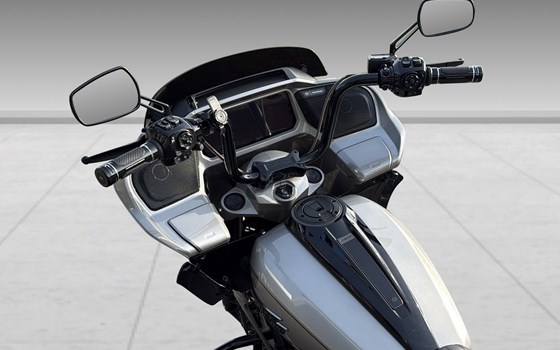 Motorrad Occasion Harley-Davidson CVO Road Glide FLTRXSE - Bild 4