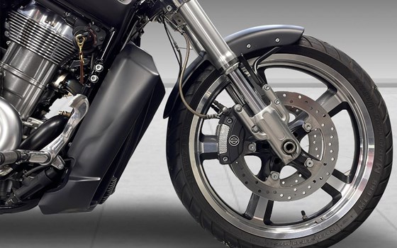 Motorrad Occasion Harley-Davidson V-Rod Muscle VRSCF - Bild 7