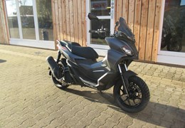 Neumotorrad Aprilia SR GT 125