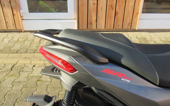 Neufahrzeug Aprilia SR GT 125 - Bild 10