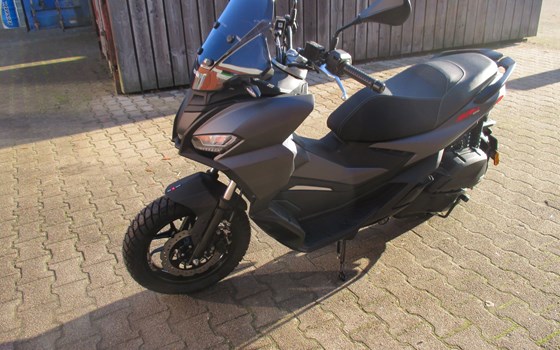 Neufahrzeug Aprilia SR GT 125 - Bild 6