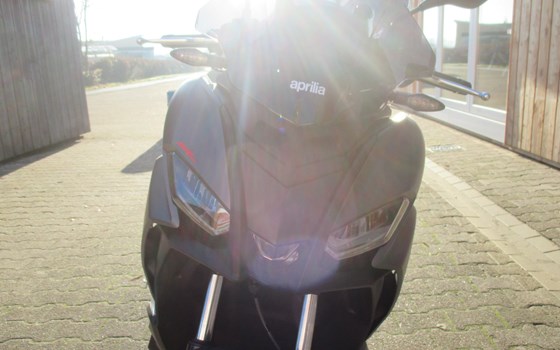 Neufahrzeug Aprilia SR GT 125 - Bild 8