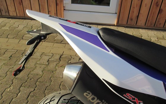 Gebrauchtmotorrad Aprilia SX 125 - Bild 11