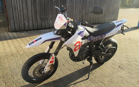 Gebrauchtmotorrad Aprilia SX 125 - Bild 6