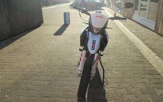 Gebrauchtmotorrad Aprilia SX 125 - Bild 7