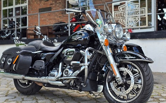 Gebrauchtmotorrad Harley-Davidson Road King Classic FLHRC - Bild 1