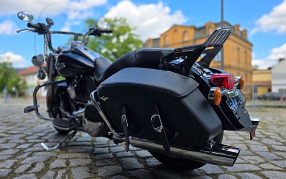 Gebrauchtmotorrad Harley-Davidson Road King Classic FLHRC - Bild 4