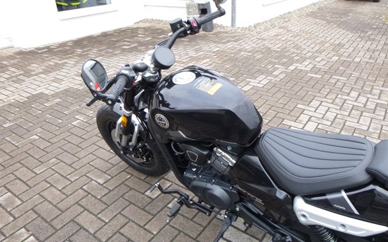 Neufahrzeug Benelli Leoncino Bobber 400 - Bild 14