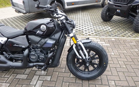 Neufahrzeug Benelli Leoncino Bobber 400 - Bild 2