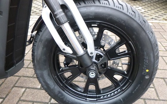 Neufahrzeug Benelli Leoncino Bobber 400 - Bild 4