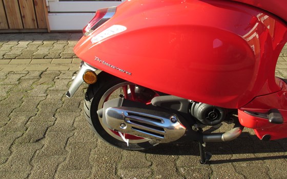 Neufahrzeug Vespa Primavera RED 50 - Bild 11