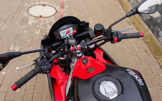Gebrauchtmotorrad Aprilia Tuono 660 - Bild 3