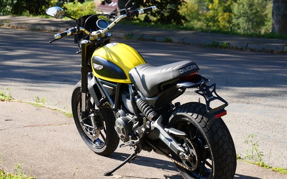 Gebrauchtmotorrad Ducati Scrambler Icon - Bild 8