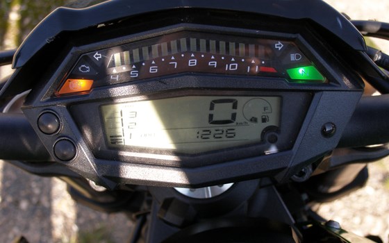 Gebrauchtmotorrad Kawasaki Z1000 - Bild 8