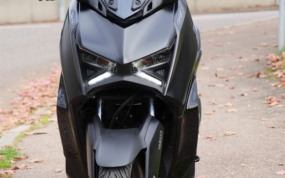 Gebrauchtmotorrad Yamaha XMAX 300 Tech MAX - Bild 11