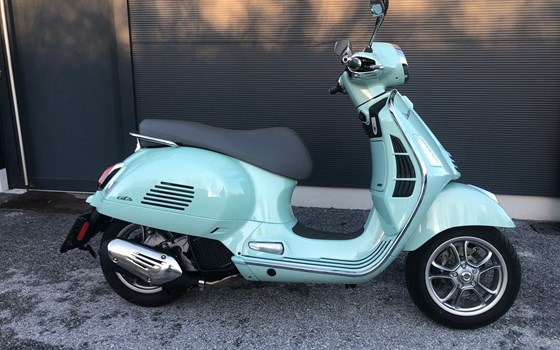 Gebrauchtmotorrad Vespa GTS 125 - Bild 1