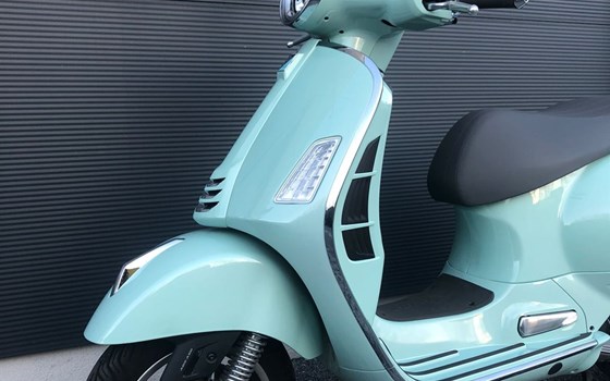Gebrauchtmotorrad Vespa GTS 125 - Bild 10