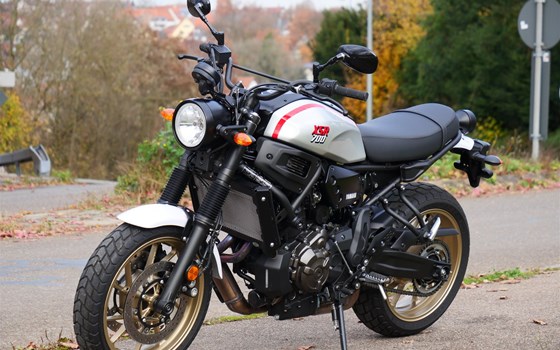 Gebrauchtmotorrad Yamaha XSR700 XTribute - Bild 6
