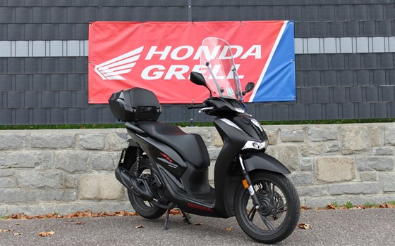Gebrauchtmotorrad Honda SH150i - Bild 1