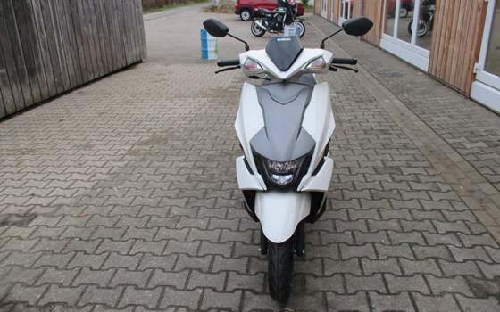 Gebrauchtmotorrad Suzuki Avenis 125 - Bild 7