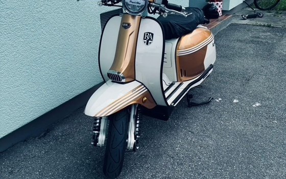 Gebrauchtmotorrad Royal Alloy GP 300 LC ABS - Bild 1