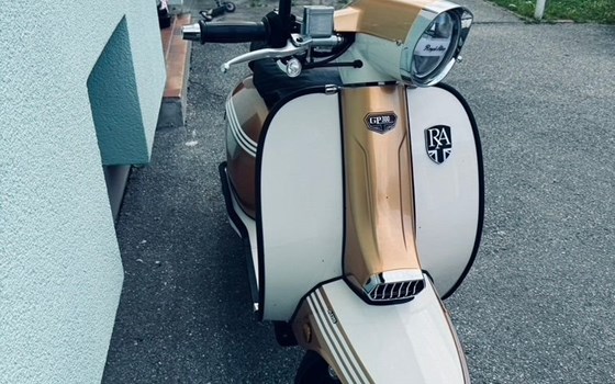 Gebrauchtmotorrad Royal Alloy GP 300 LC ABS - Bild 5