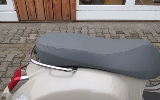 Neufahrzeug Vespa GTS 125 - Bild 10