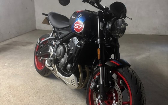 Gebrauchtmotorrad Triumph Trident 660 Triple Tribute - Bild 1