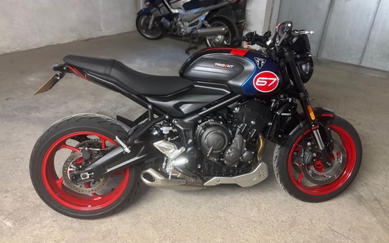 Gebrauchtmotorrad Triumph Trident 660 Triple Tribute - Bild 2
