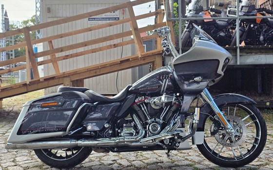 Gebrauchtmotorrad Harley-Davidson CVO Road Glide FLTRXSE - Bild 3