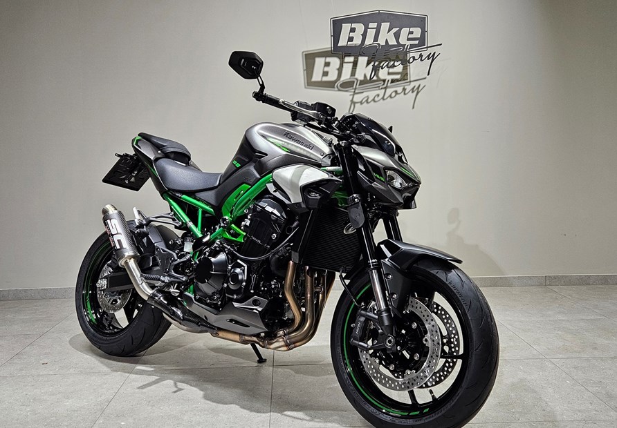 Kawasaki Z900 ()