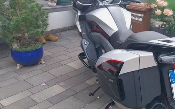 Gebrauchtmotorrad BMW K 1600 GT - Bild 2