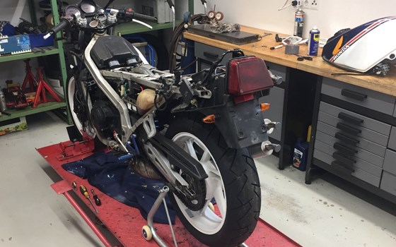 Gebrauchtmotorrad Honda NS 400 R - Bild 6