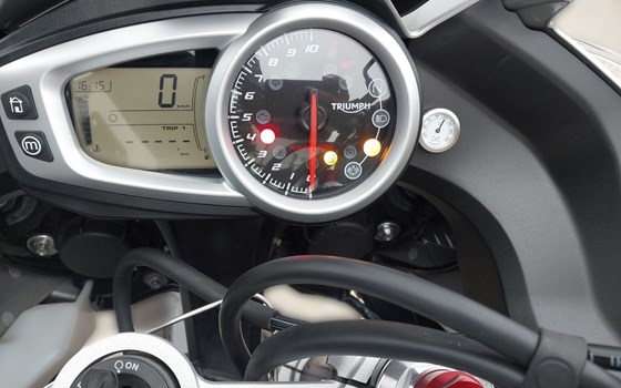 Gebrauchtmotorrad Triumph Tiger Sport 1050 - Bild 6