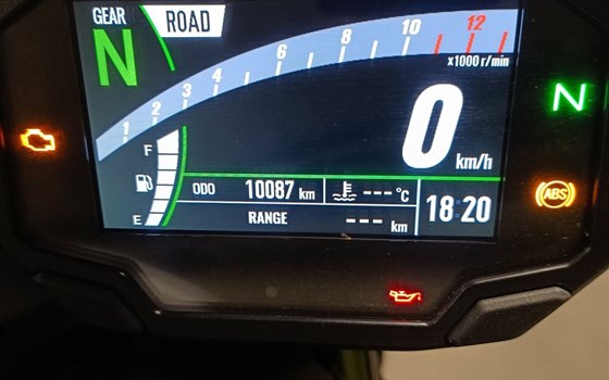 Motorrad Occasion Kawasaki Z900 - Bild 4