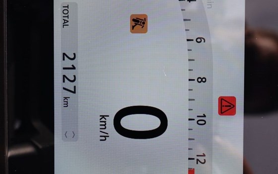 Gebrauchtmotorrad Honda CB650R E-Clutch - Bild 10