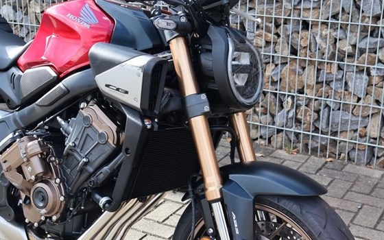 Gebrauchtmotorrad Honda CB650R E-Clutch - Bild 12