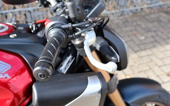 Gebrauchtmotorrad Honda CB650R E-Clutch - Bild 19