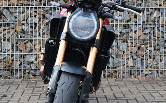 Gebrauchtmotorrad Honda CB650R E-Clutch - Bild 5