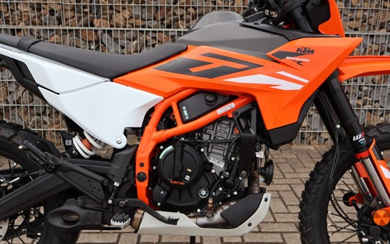 Neufahrzeug KTM 390 Enduro R - Bild 15