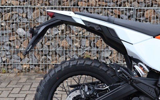 Neufahrzeug KTM 390 Enduro R - Bild 16