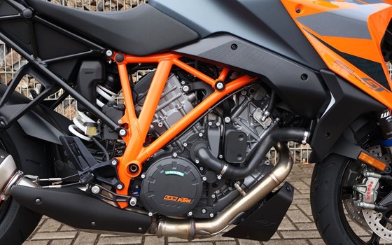 Neufahrzeug KTM 1290 Super Duke GT - Bild 15